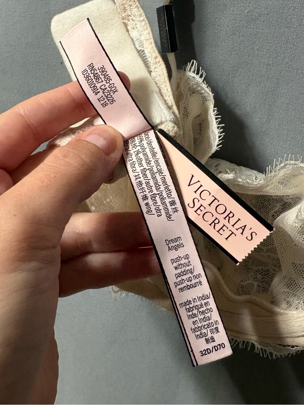 Victoria’s Secret Dream Angels Push-Up Unlined w/o Padding Bra in Coconut White - Picture 10 of 14
